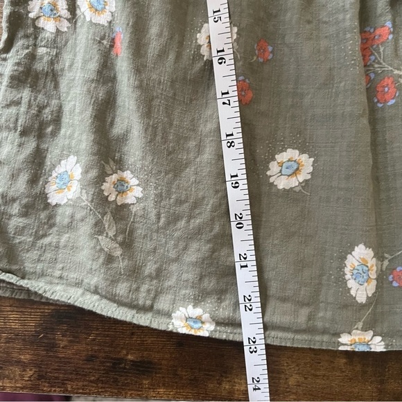 A.n.a. A New Approach Women's Size Medium Short Sleeve Blouse - Picture 5 of 8